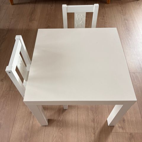 Barnestoler og bord fra Ikea