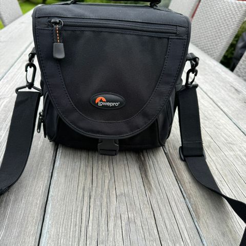 Fotobag Lowepro Nova 2 AW