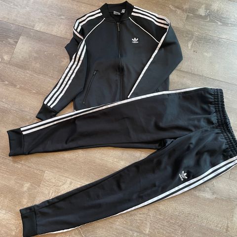 Adidas tracksuit