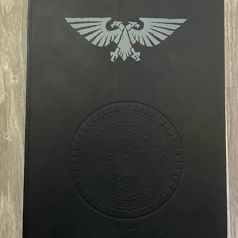 Warhammer 40k - 5th ed regelbok, limited edition (åpen for bud)