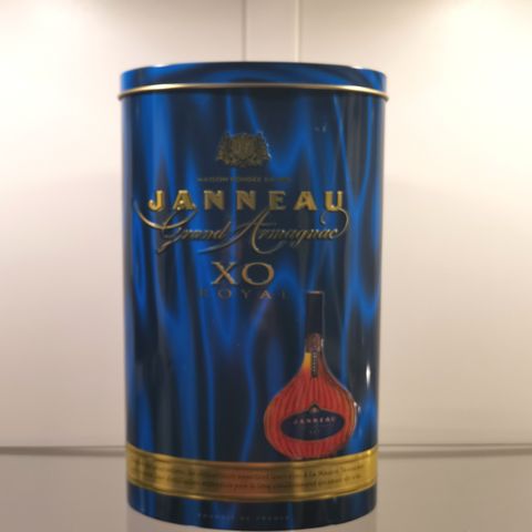 Metallboks til Janneau Cognac