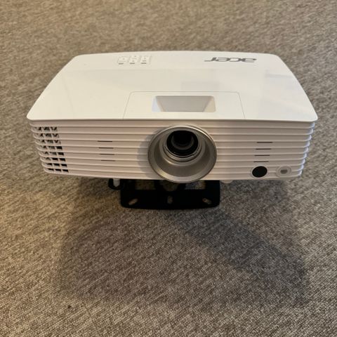 Acer projektor/hjemmekino