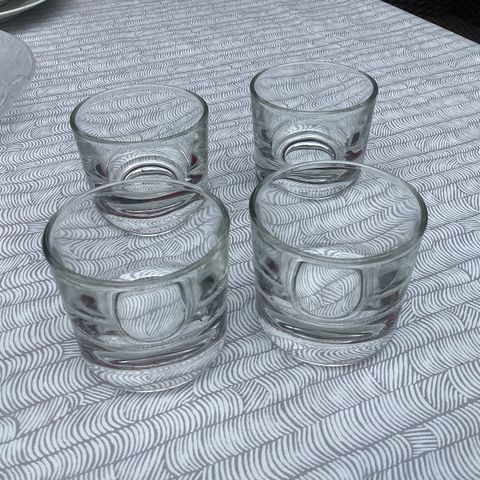4 vintage shotglass