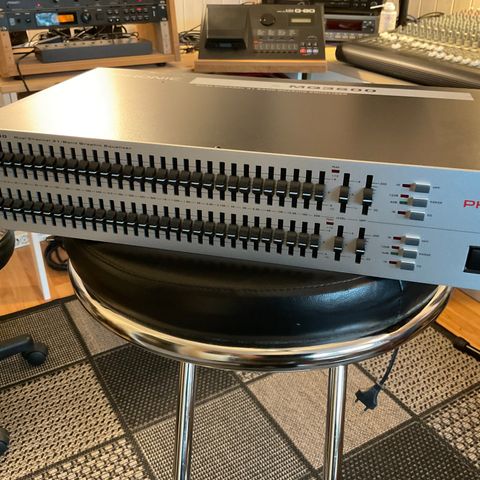 Phonic MQ3600 Dual Channel 31-band Graphic Equalizer