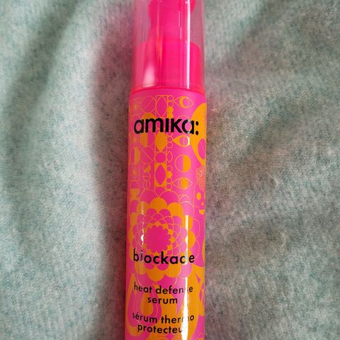 Amika heat defense serum