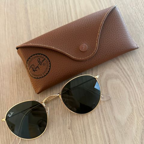 Ray-Ban