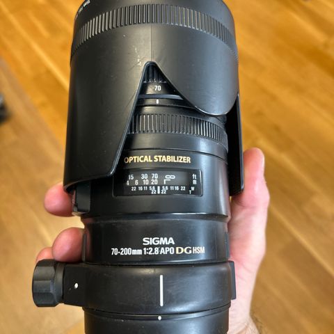 Sigma 70-200mm 1:2.8 APO DG HSM Nikon selges med annet utstyr