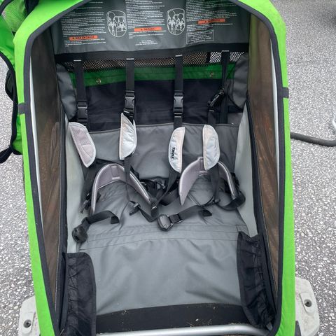 Thule sykkelvogn/ joggevogn med plass til to barn