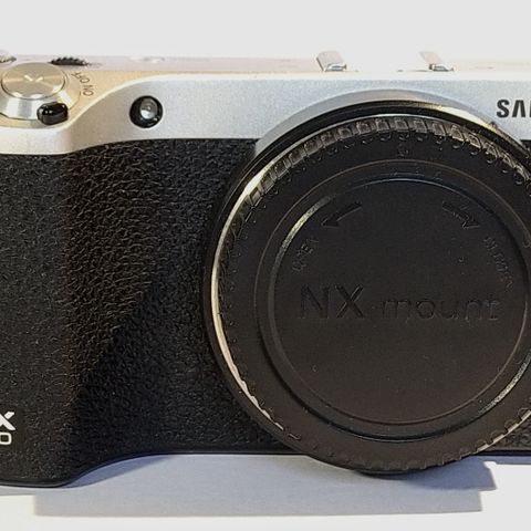 Samsung NX 500 selges