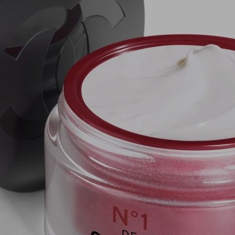 Uåpnet CHANEL N°1 Red Camellia Rich Revitalizing cream (5 ml.)