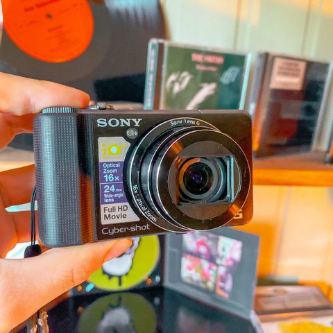 Sony DSC-HX9V kompakt kamera med utstyr
