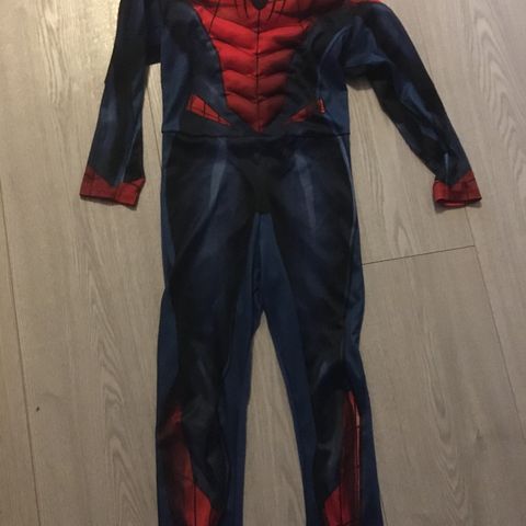 Spidermankostyme str 6-8 år.