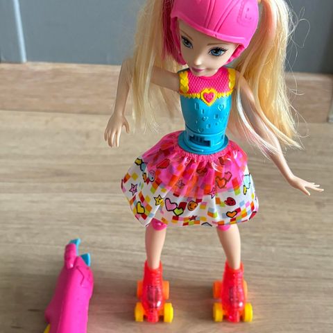 Barbie skate dukke med blinkende lys