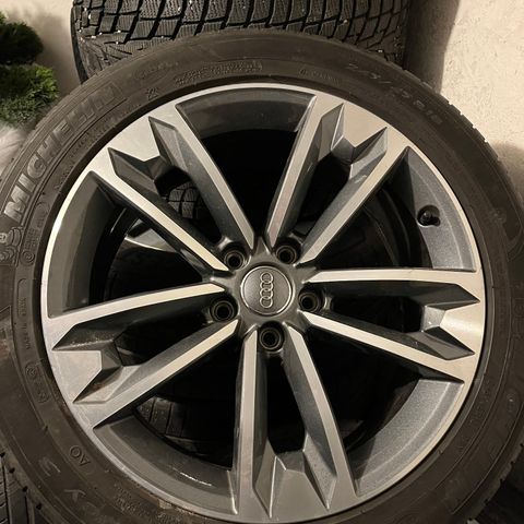 Audi A4 Allroad hjulsett Michelin 245/45/18