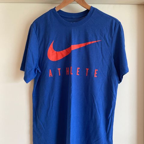 Nike T-skjorte M