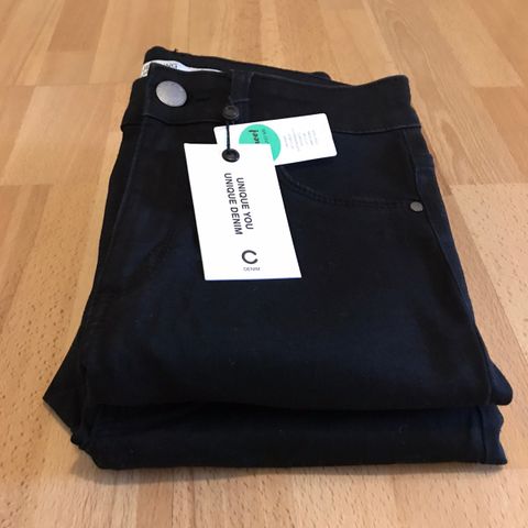 2 nye bukser fra Cubus