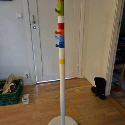 Stumtjener Krokig Ikea