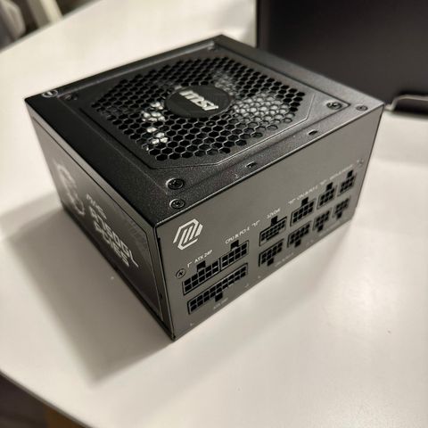 Modular Power Supply Unit (PSU) 750W/ATX 3.0/PCIe 5.0