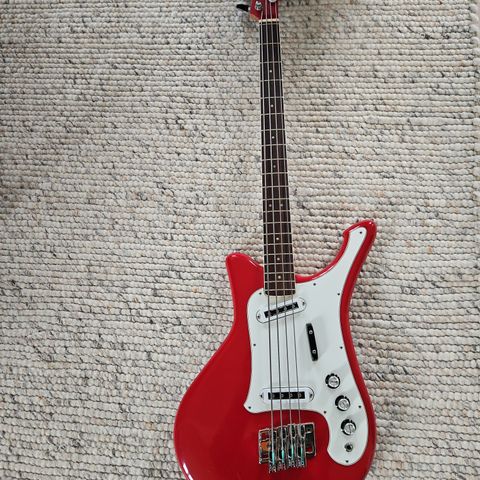 Yamaha bass SB 7A