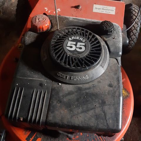 Ariens motor 5,5- 6 hk motor ønskes kjøpt.