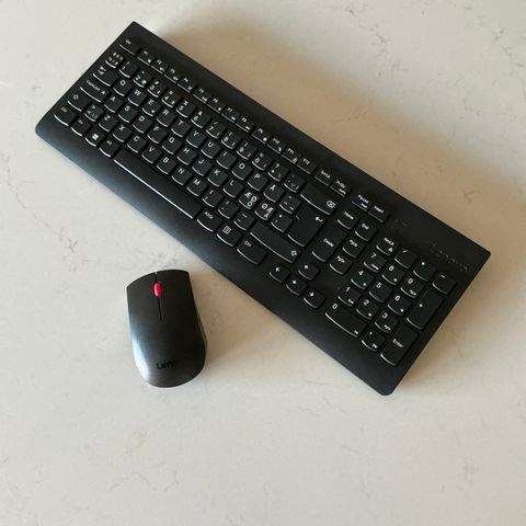 Lenovo trådløs tastatur og mus