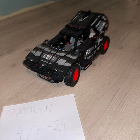 Lego Technic 42160 - Audi RS Q e-tron