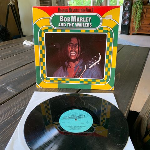 Bob Marley and the wailers - reggea revolution vol 1