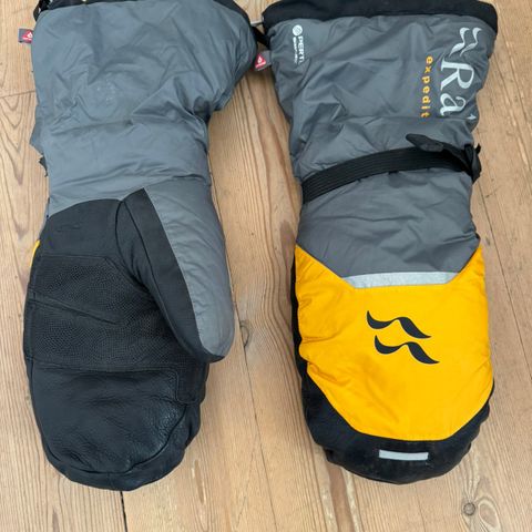 RAB expedition 8000 mitts str L