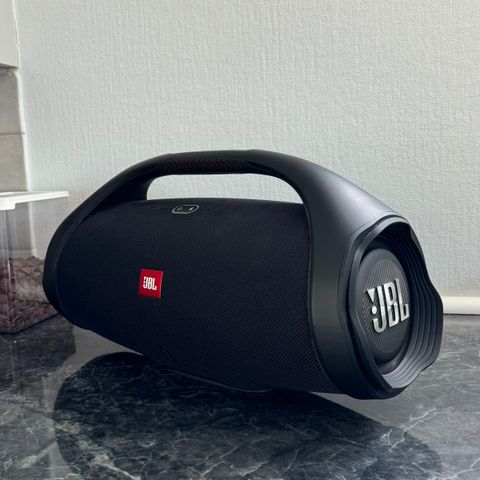 JBL Boombox 2