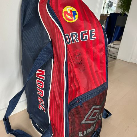 Stor Norge Bag selges