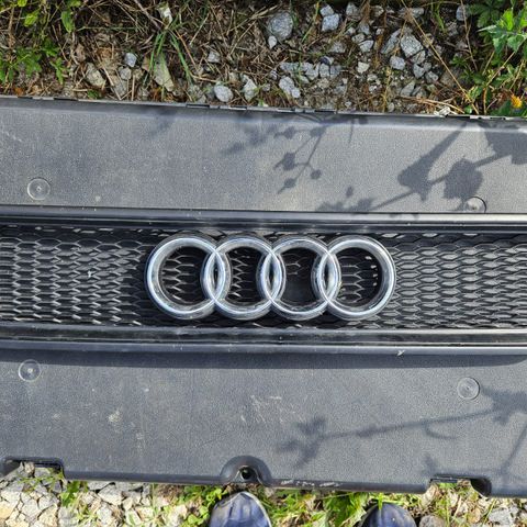 Audi RS2 grill med klips