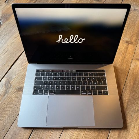 MacBook Pro 15" – stellargrå – 2018