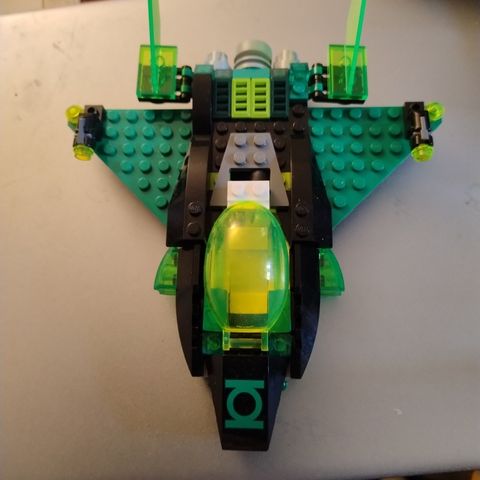 Lego fly til salgs