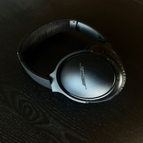 Bose QC35 headset