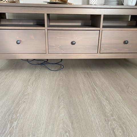 Hemnes tv benk