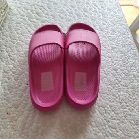 Rosa slippers
