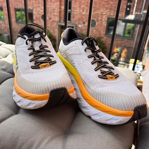 Hoka Bondi 7 42 2/3