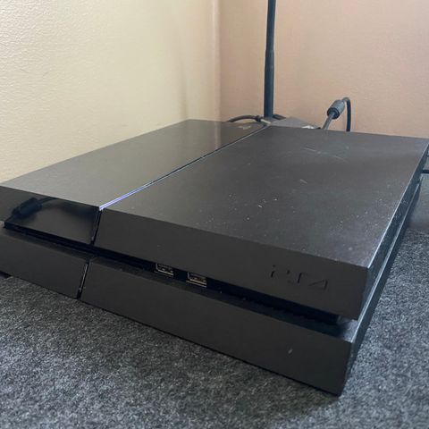 PS4 - 1TB