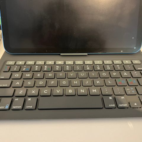 Ipad 10th generation (10.9) cover with keyboard