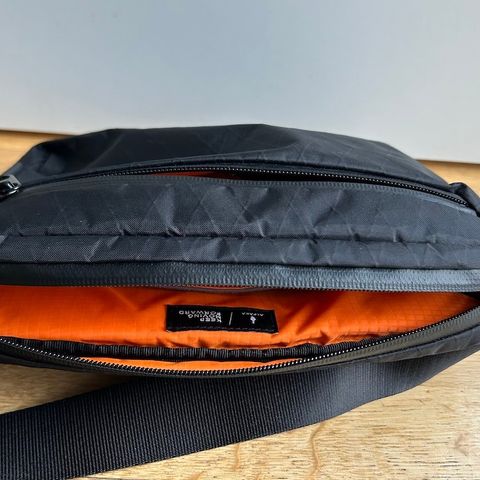 Alpaka Go Sling Mini V2 i sort VX21 X-Pac