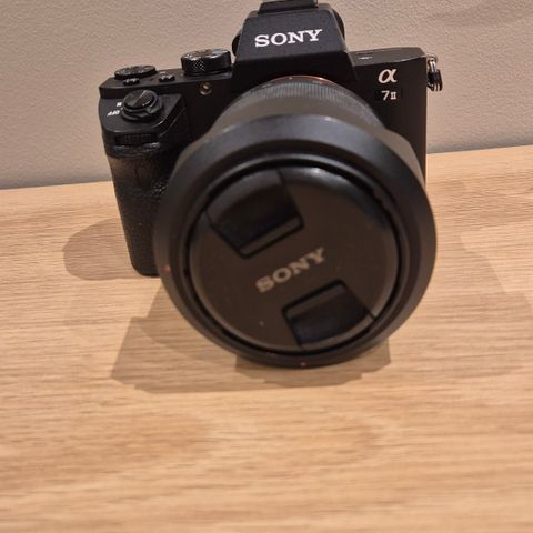 Sony a7ii med Sony FE 3.5-5.6 28-70mm