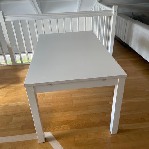IKEA ( Bjurstad) spisebord til salgs