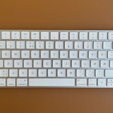 Apple Magic Keyboard (A1644, Norsk)
