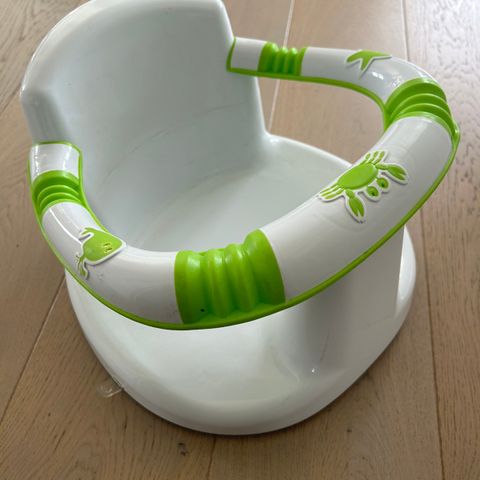 Vippestol og div badeutstyr til baby