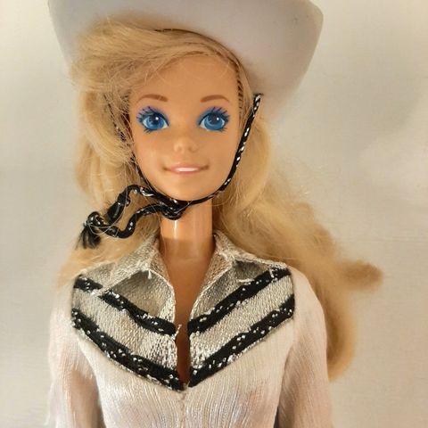 California Dream Barbie fra 1988 med Western outfit fra 1980