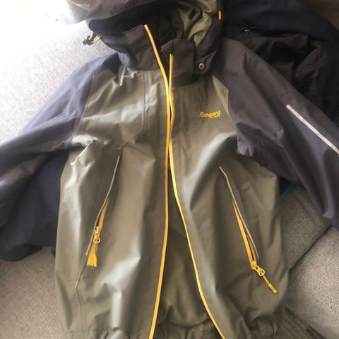 Sjoa 2L Youth jacket bergans str 152