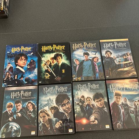 8 filmer m/Harry Potter DVD