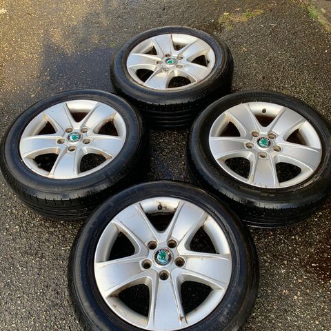 4 stk vredestein dekk m felg 205/55 R16 91H