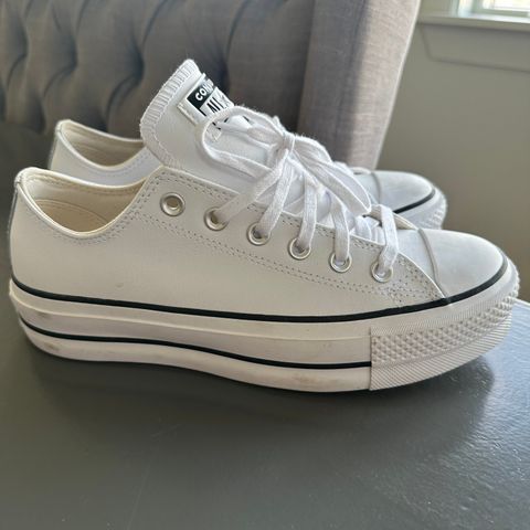 Converse m/høy såle