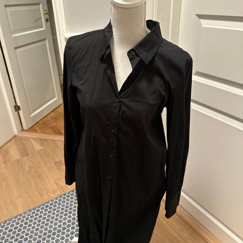 Lang skjortekjole svart, merke CL Italia